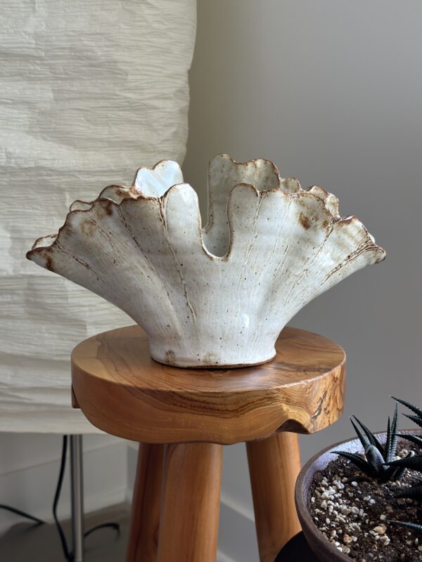 Ginkgo Leaf Vase - Image 4